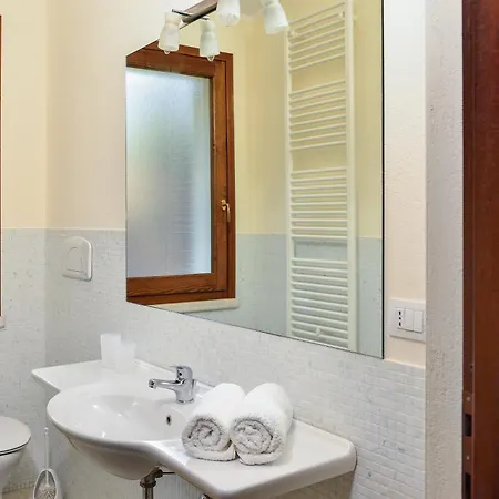 فيلة Le Poiane *