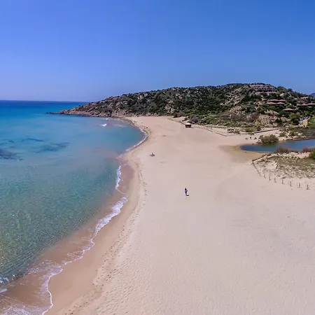 Le Poiane فيلة Is Molas