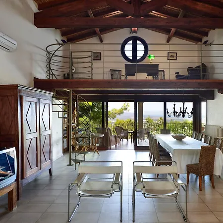 Villa Le Poiane Is Molas